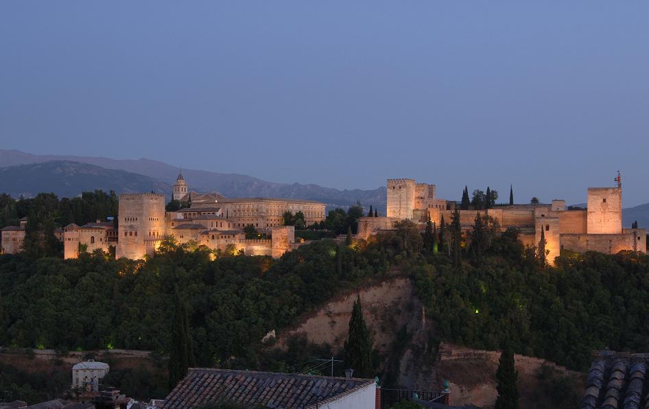 La Alhambra de Granada se iluminará con el logotipo de la campaña de Rotary Internacional “Pongamos fin a la Polio”
