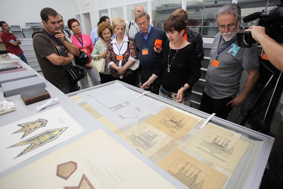 La Alhambra muestra sus fondos documentales con motivo del Día Internacional de los Archivos