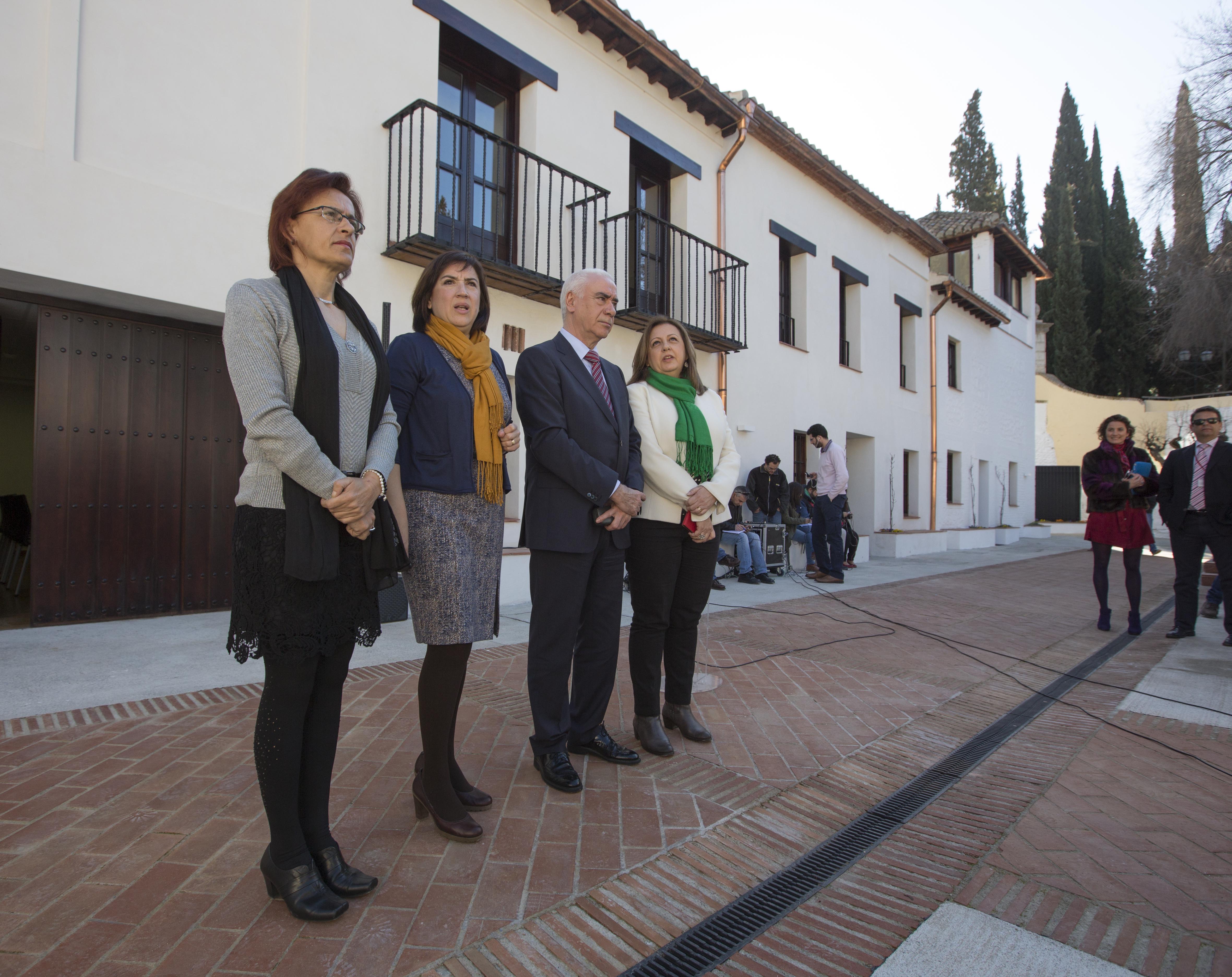 El consejero de Educación, Cultura y Deporte inaugura el área educativa de la Alhambra en las Casas de la Mimbre
