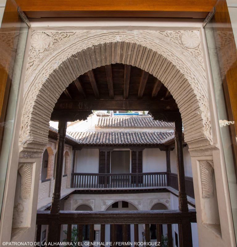 Alhambra suma a ruta turística la rehabilitada casa morisca de Horno del Oro