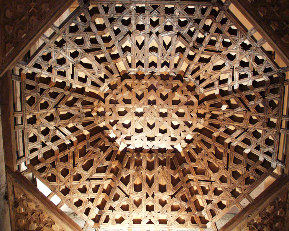 Octagonal latticework ceiling 