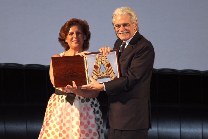 Omar Sharif recibe el premio Alhambra de Honor en la inauguración del Festival Cines del Sur