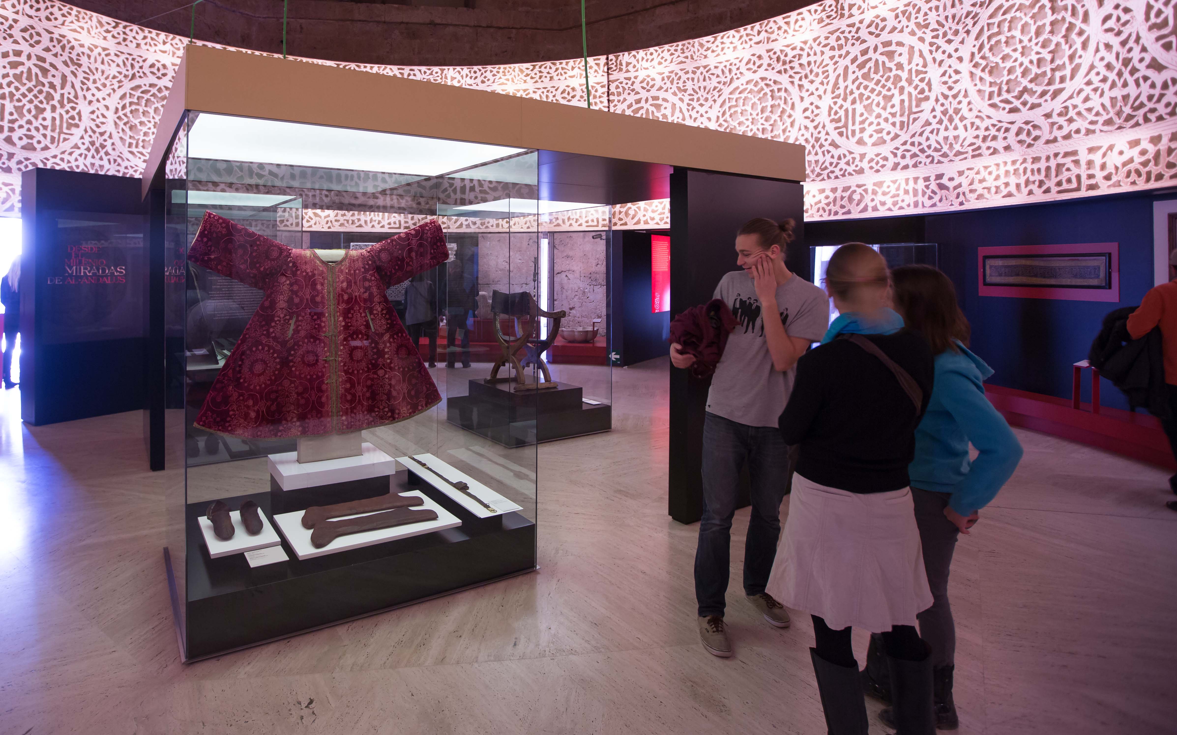 Over 100,000 people visited the exhibition “Art and Cultures of al-Andalus. The power of the Alhambra”