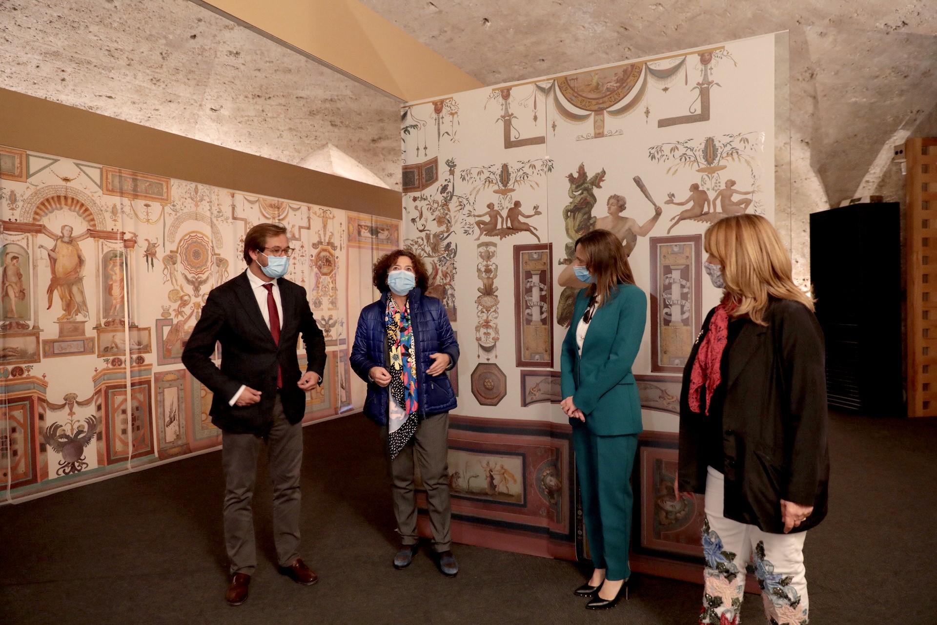 Una exposición presenta una hipótesis visual de las pinturas murales de las Habitaciones del Emperador