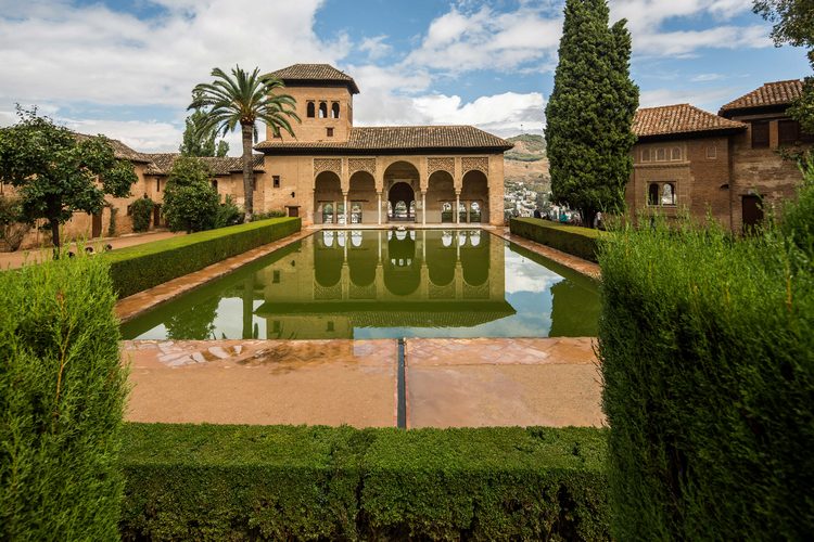 Jardines de la Alhambra y Generalife. Itinerario Cultural Europeo de Jardines Históricos