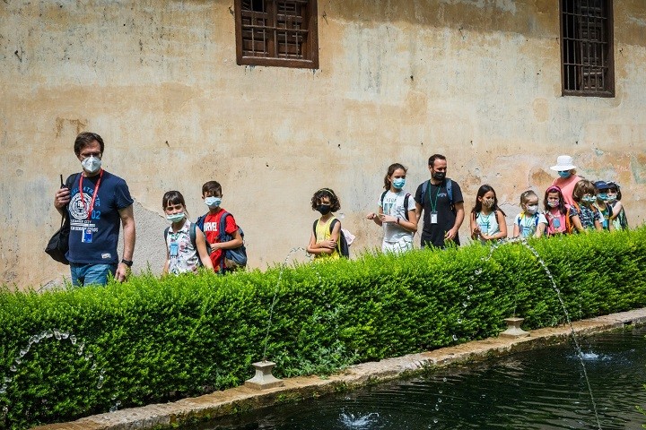 La Alhambra abre el plazo de reserva para su programa educativo de verano