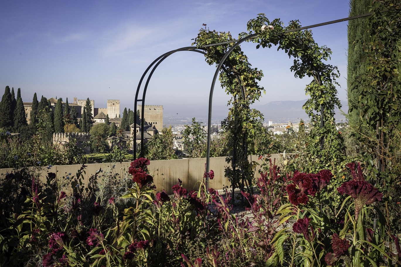 La Alhambra comparte sus secretos en mantenimiento de jardines históricos
