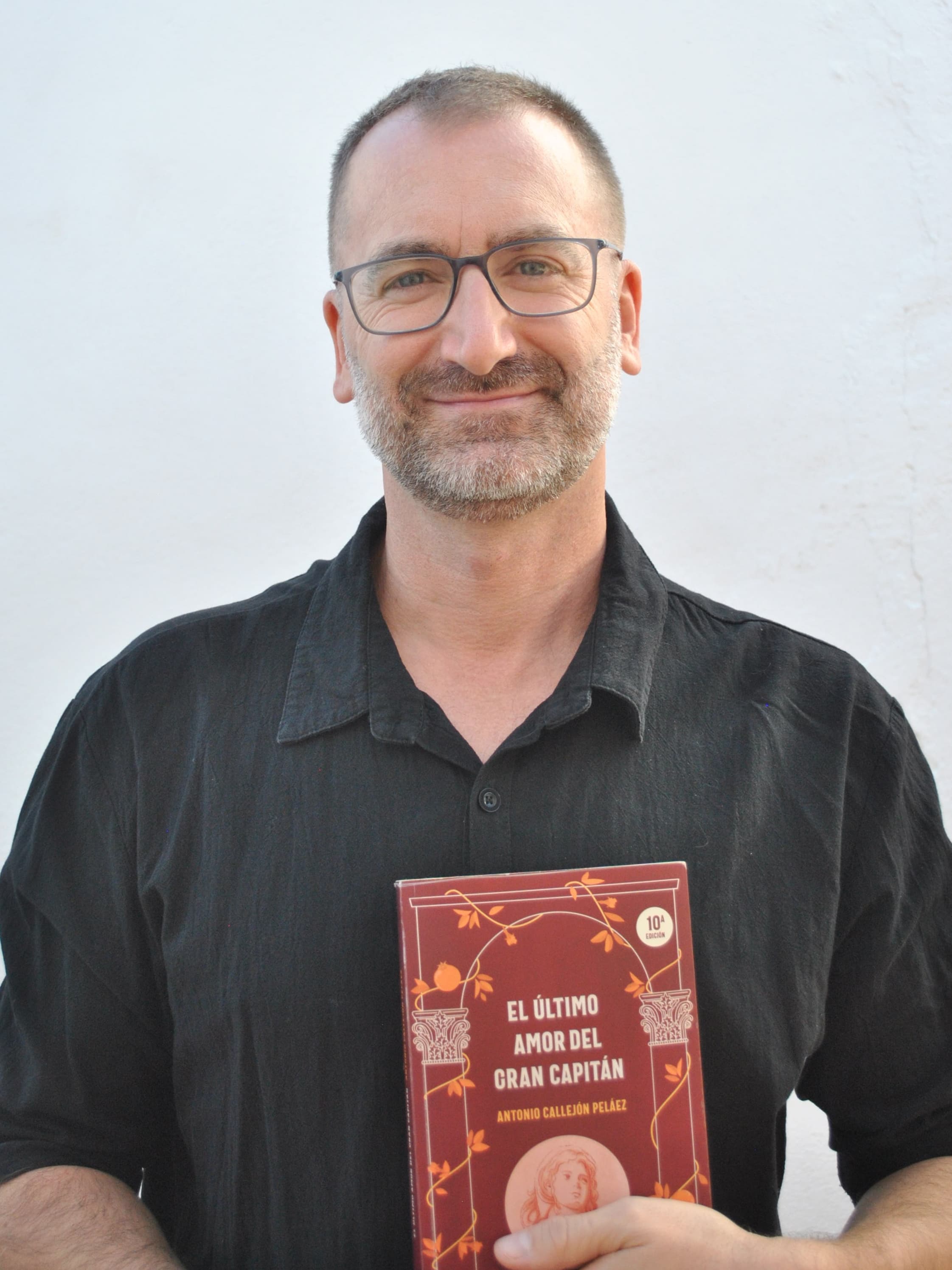 Antonio Callejón Peláez: “Escribir me sirve como catarsis, un poco como ir al psicólogo”